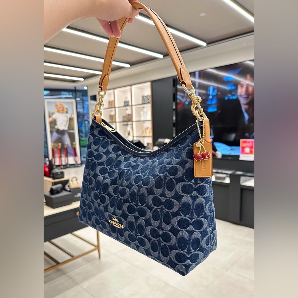 NWT！COACH Laurel ShNWT！COACH Laurel Shoulder Bag In Signature Denim（COACH CY702） - Picture 3 of 9